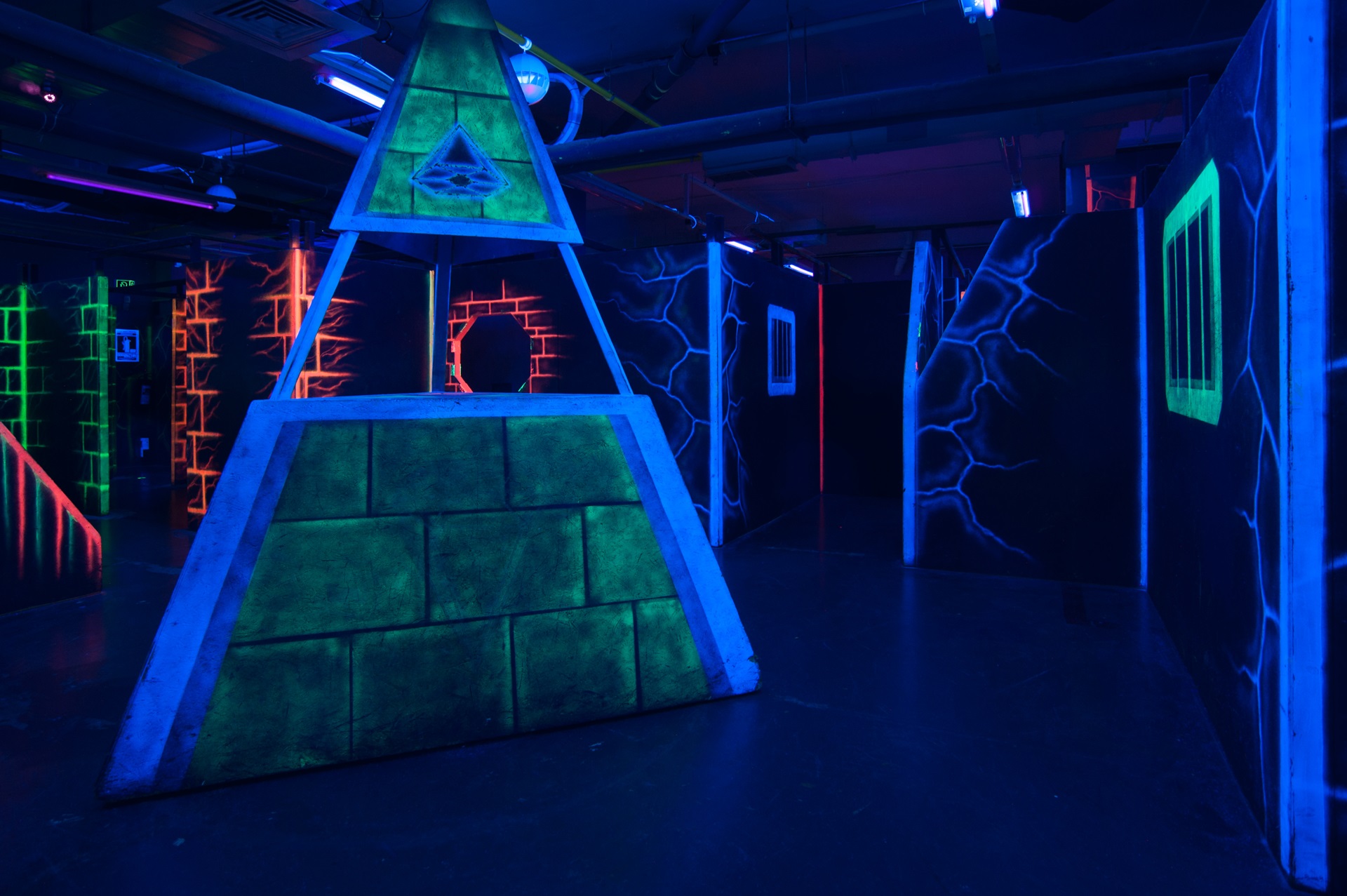 Příkopy | mercuria laser game holesovice golem 1